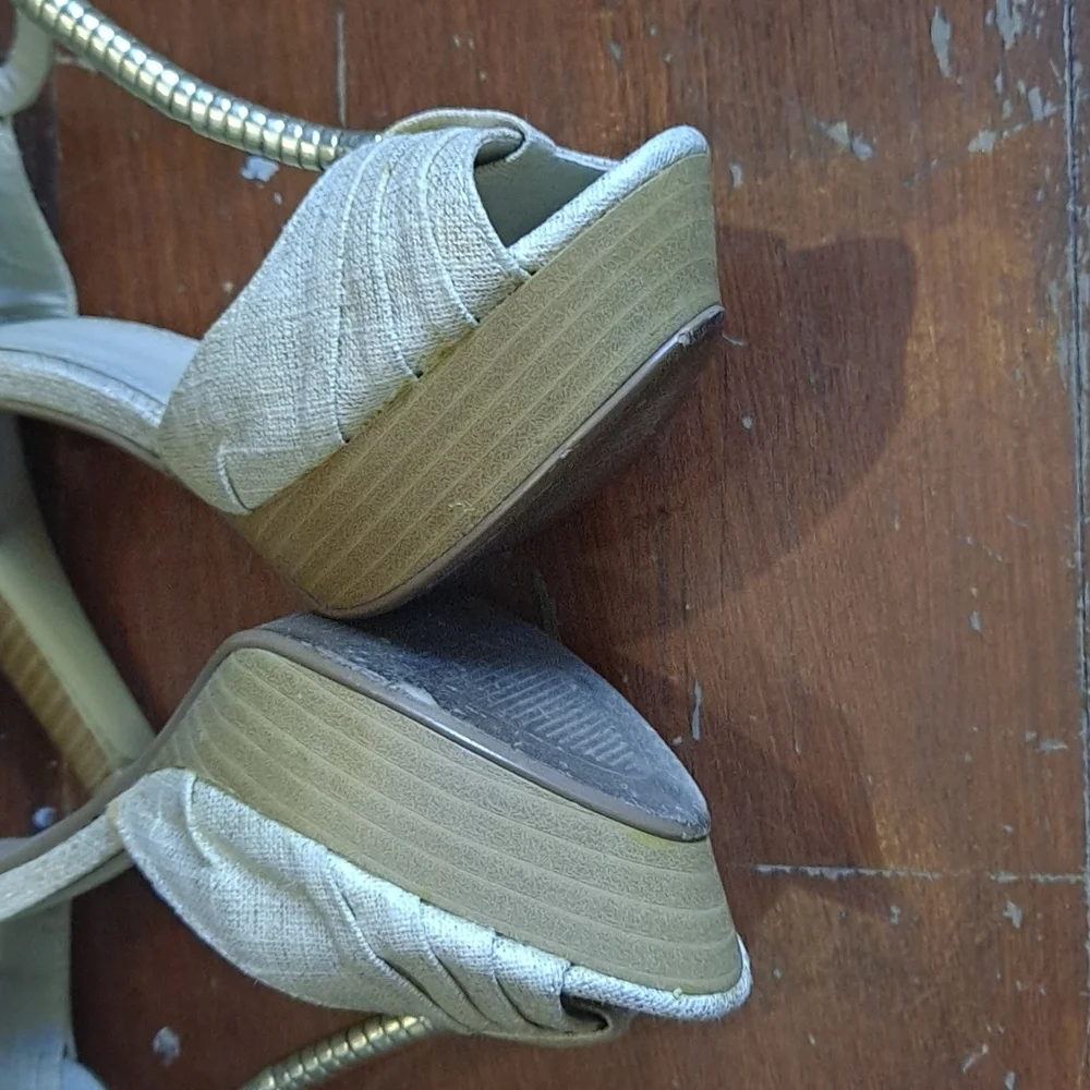 🌻3/$15🌻 Deb heels